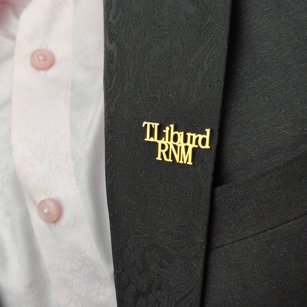 Personalized Brooch Pin  For M - đánh giá và giá Vintage Fashion Font