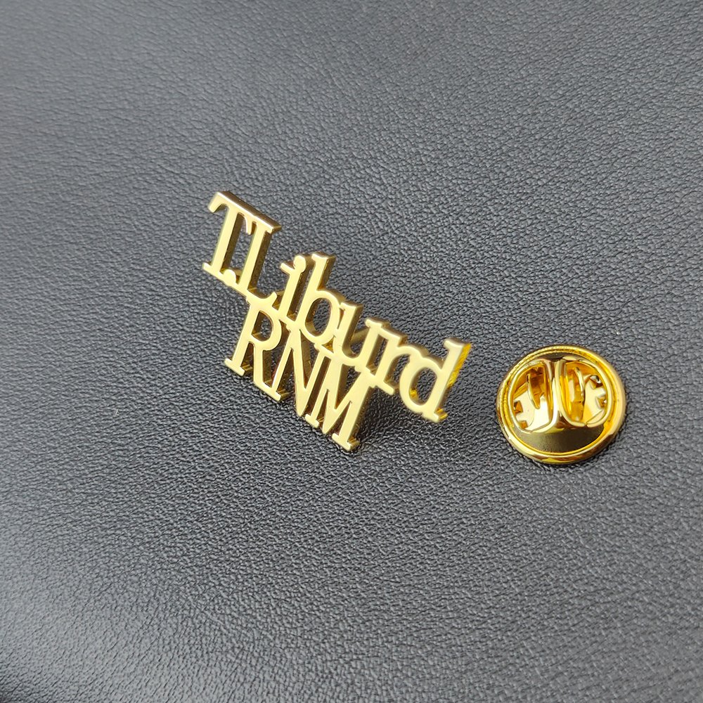 Personalized Brooch Pin  For M - đánh giá và giá Vintage Fashion Font