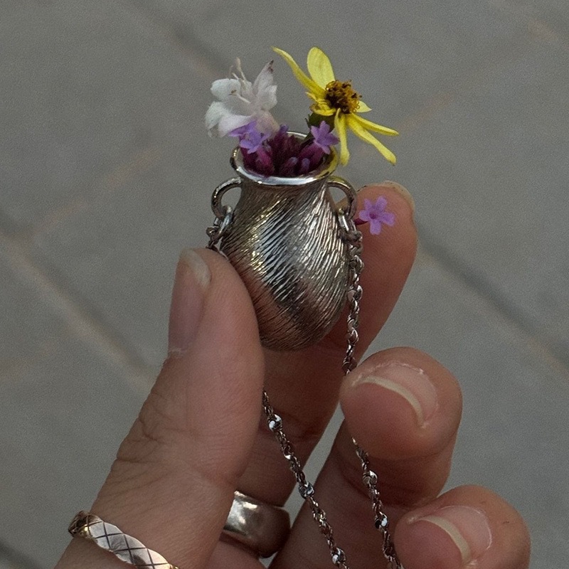 New Flower Bouquet Necklace We - đánh giá và giá Vintage Fashion Sketches